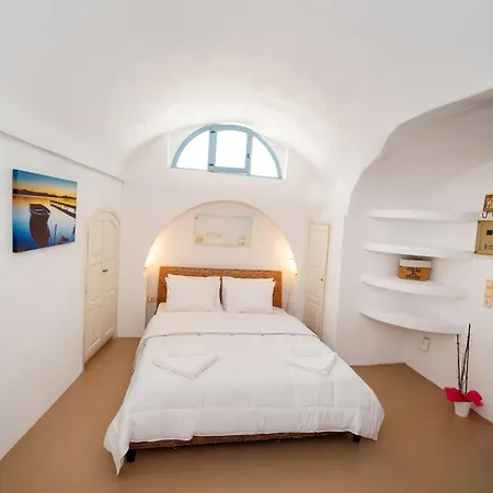 아파트 Santorini Emporio Cave *